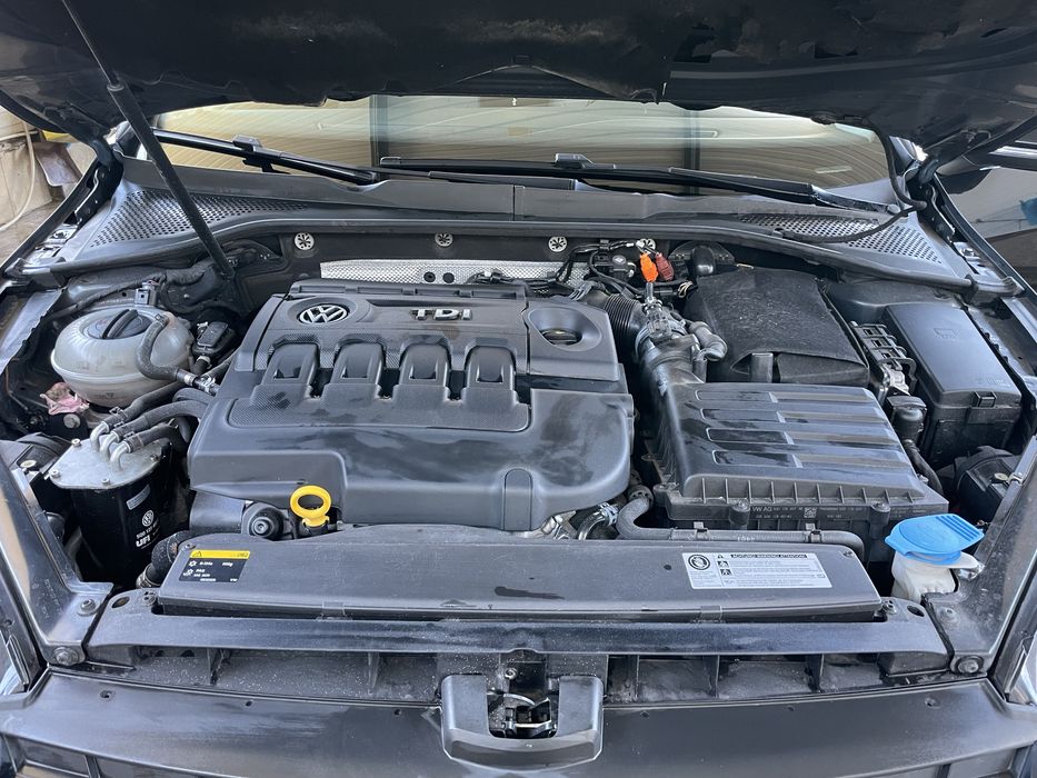 Продавам Vw golf 7 1.6 дизел