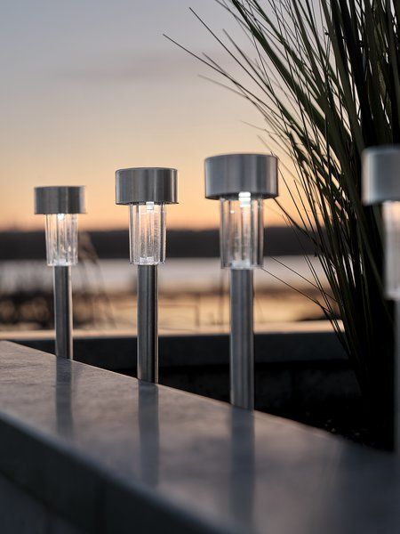 Комплект от 6 броя LED соларни лампи