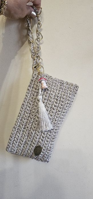 Плетени дамски чантичка