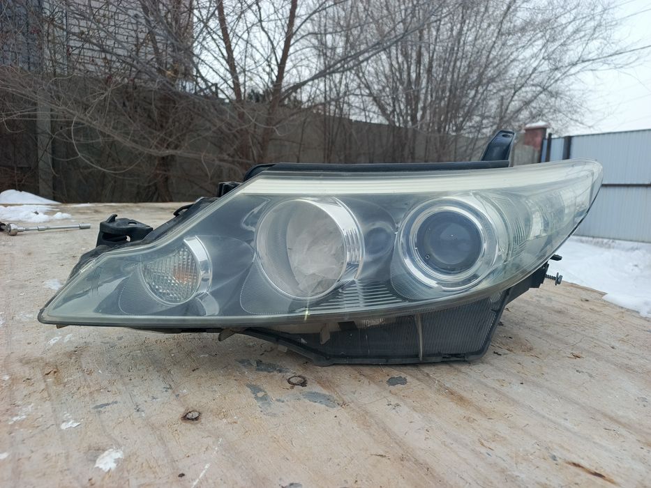 Фара Тойота Эстима 2009-12