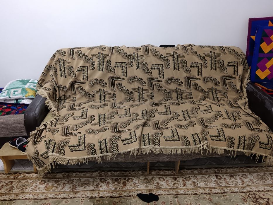 Отдам даром диван и кресло