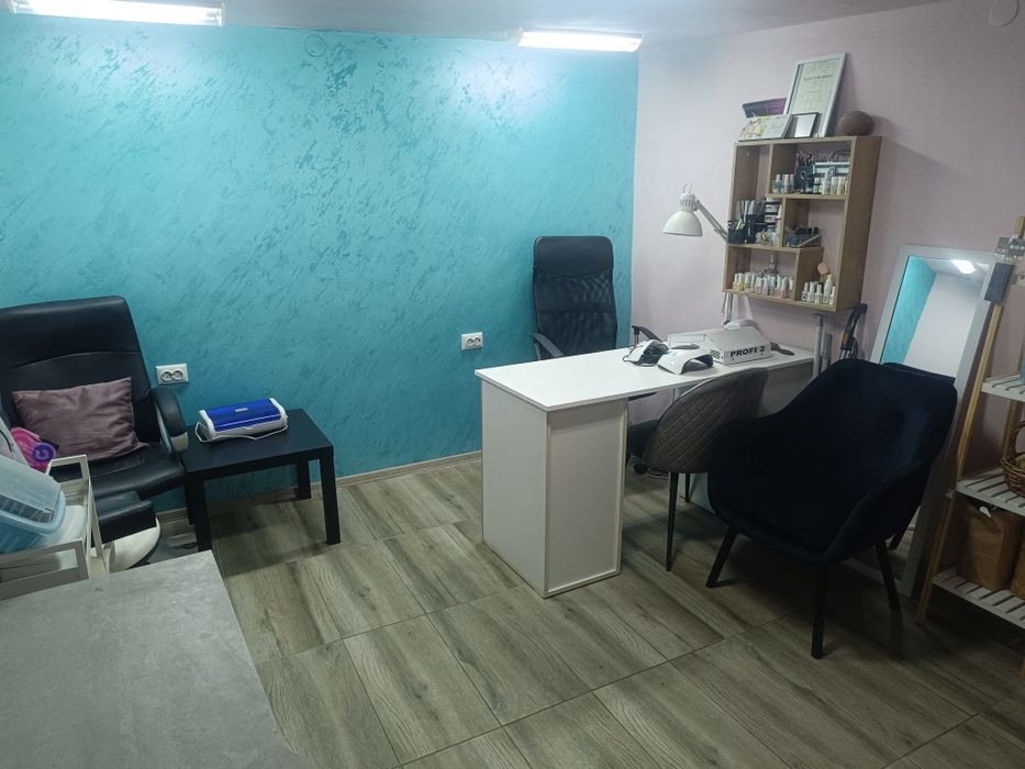 Давам под наем помещение 33кв.м