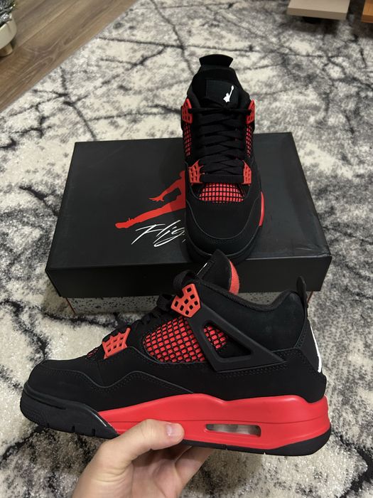 Jordan 4 Red Thunder