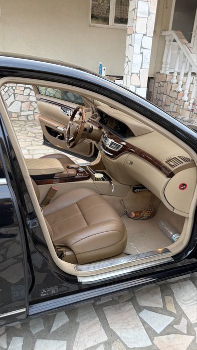 Mercedes S class w221