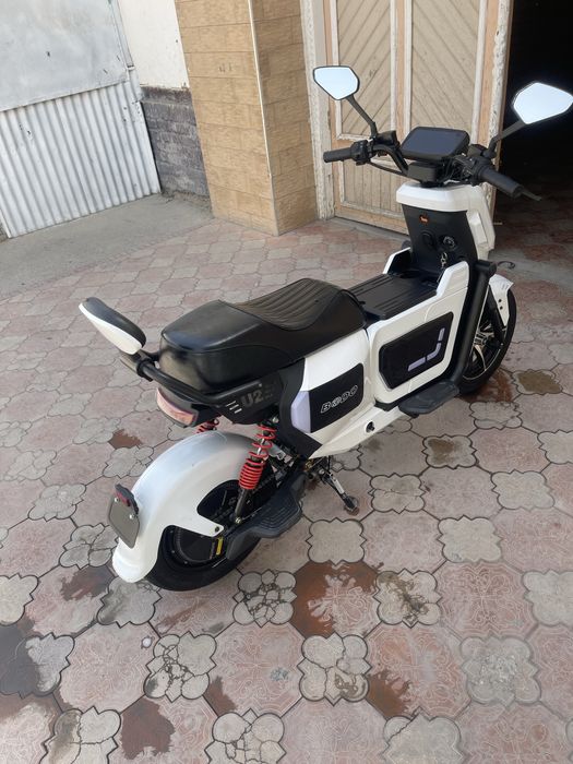 Bodo elektra sukuter sotiladi