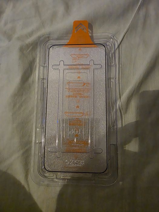 Vand Huse si Folie Samsung s24.