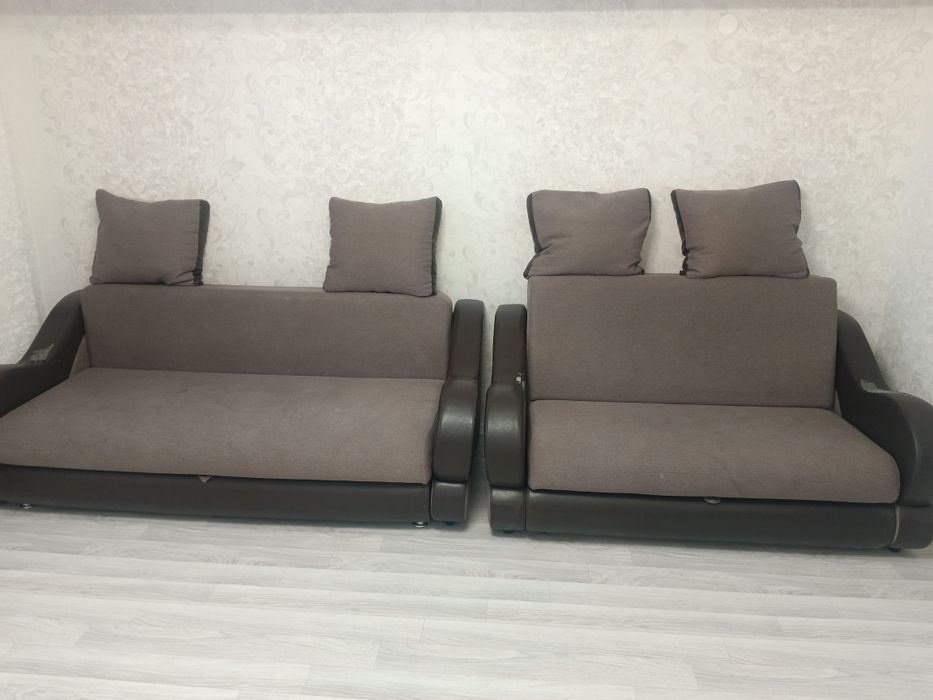 Продам два дивана