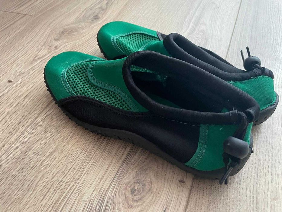 Incaltaminte pentru apa (piscina/plaja) pentru femei, marimea 38
