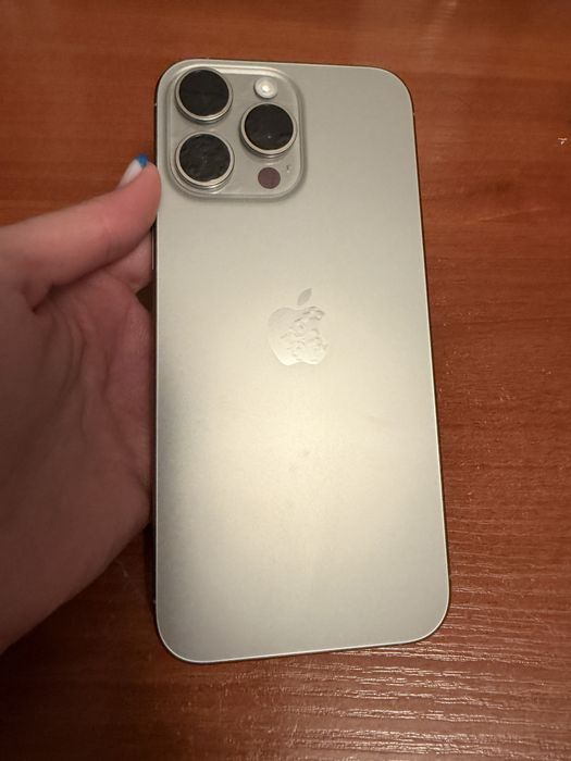 Iphone 16 pro Max, 100% емкость