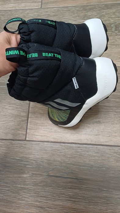 Оригинални боти на Адидас за Момиченце