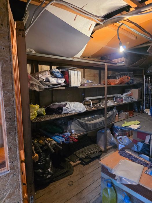 Продам гараж с автоасессуарами