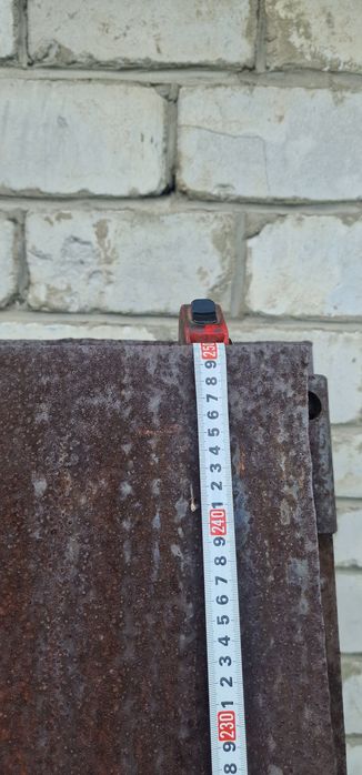 Варота гаражные .