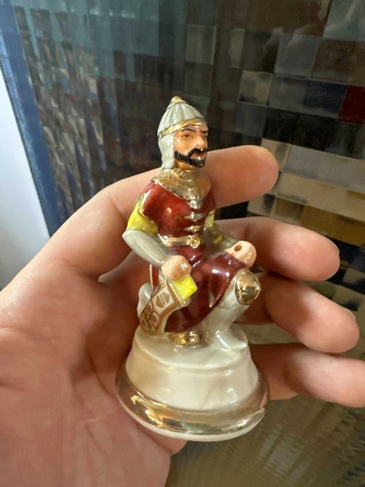 Статуэтки Фарфор