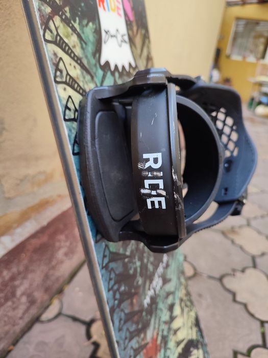 Placa snowboard Ride Machete 148 JR cu legături