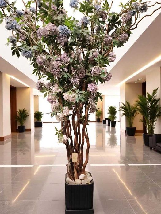 Copac decorativ cu frunze si flori artificiale