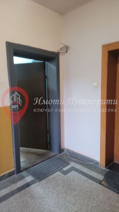 Офис в София-Център площ 85 цена 700