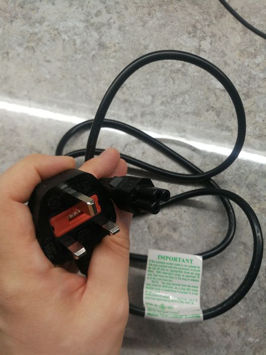 Кабель питания с предохранителем