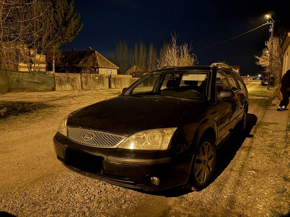 Ford Modeo 2002 ,nu are asigurare si ambreaju patineza rest functioneza bine