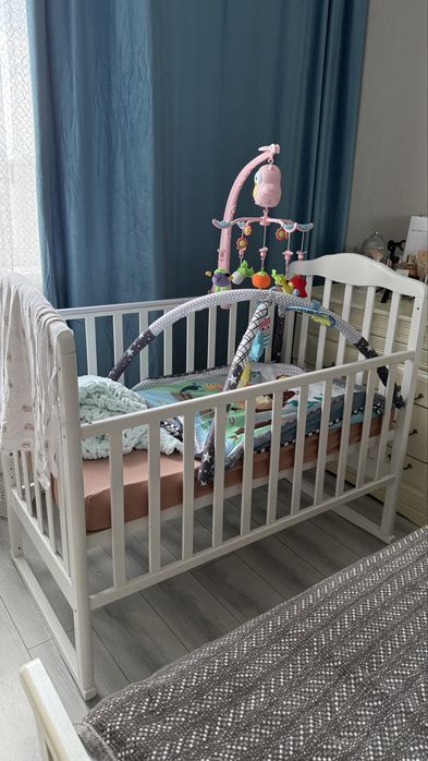 Продам детскую кроватку