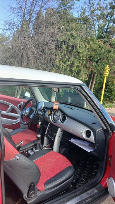 Masina mini cooper