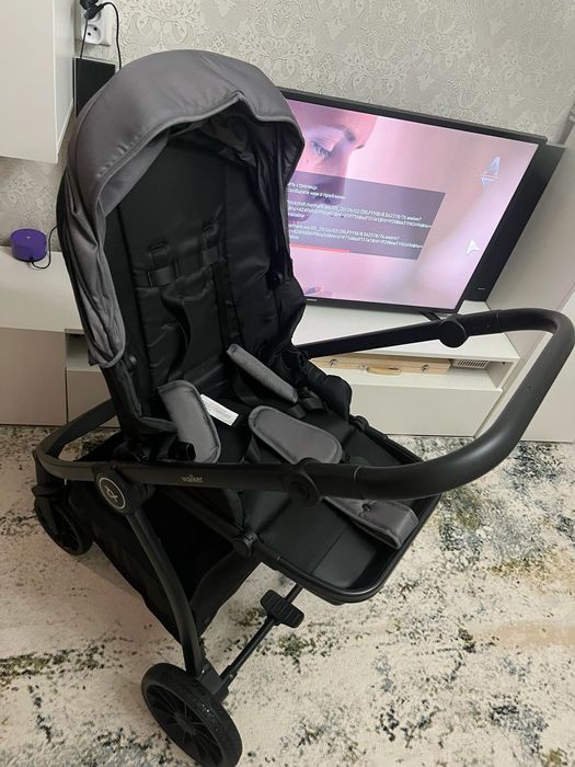 Коляска в отличном состоянии