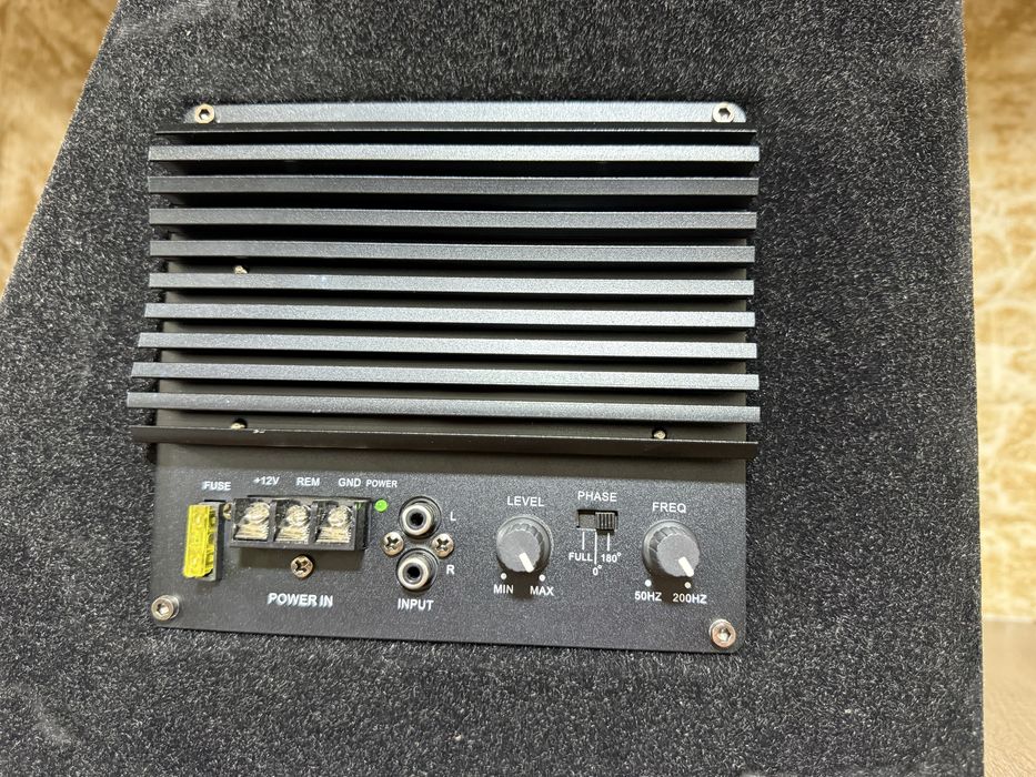 Обменяю на ровноценный телефон