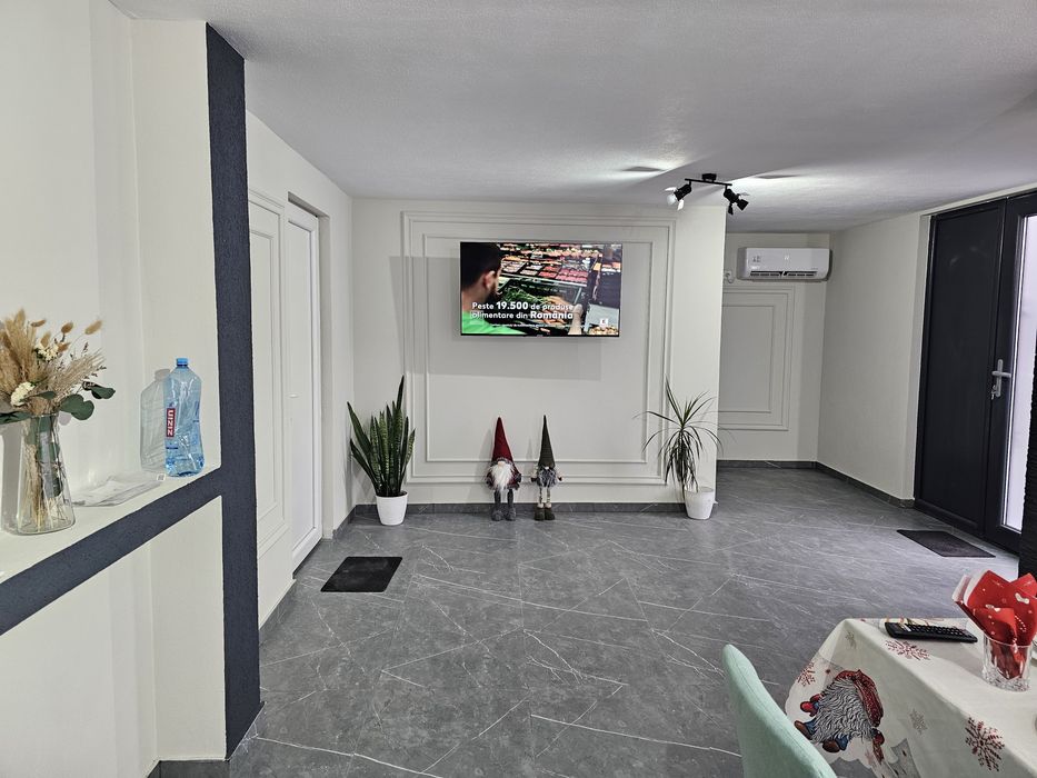 VAND HALA+Birou+Garsoniera NOUA 190 MP Calea Bucuresti 261 E81 langa C