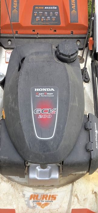 Mașină de tuns iarba Ruris 555s ,motor Honda 5cp
