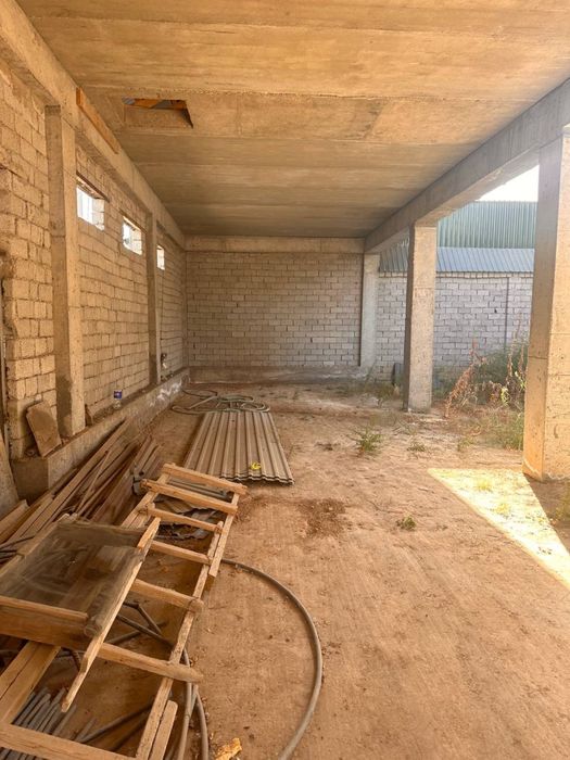 Продается дом-коробка