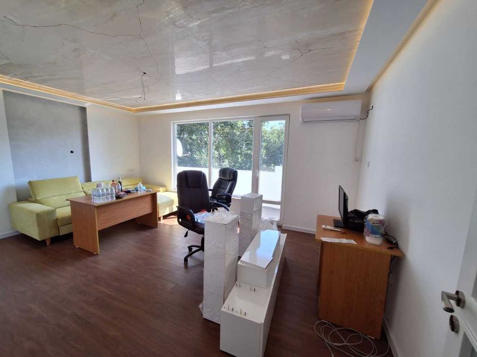 Продава се Тристаен апартамент в Пловдив, Кършияка - 97 кв.м за 1753 €/кв.м - Снимка #2