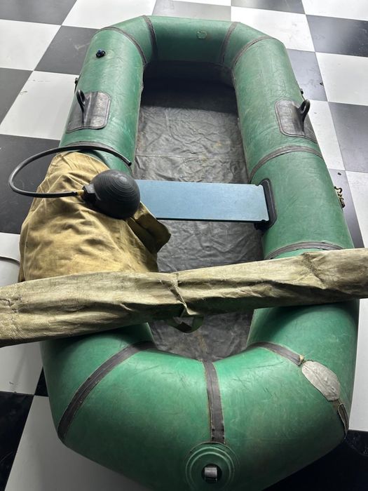 Продам двухместную лодку