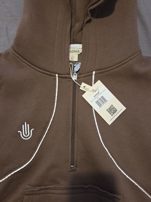 Muse by Karma (суичър) / Cocoa - S размер НОВО