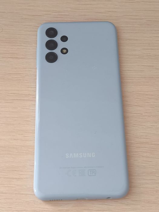 Срочно продам Samsung A13 в отличном состоянии