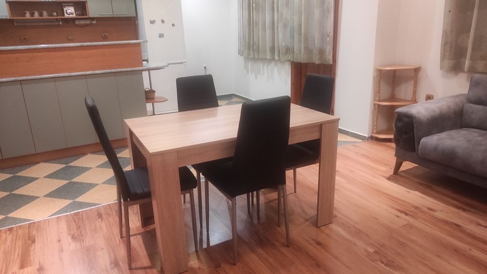 Двустаен апартамент с голяма дневна и отделна спалня на топ център