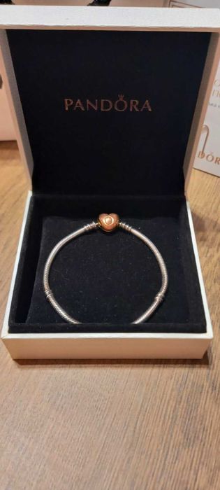 Гривна на Пандора