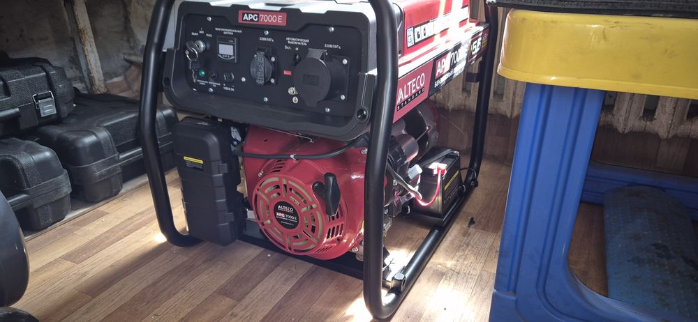 Продам электрогенератор альтеко 7000Е