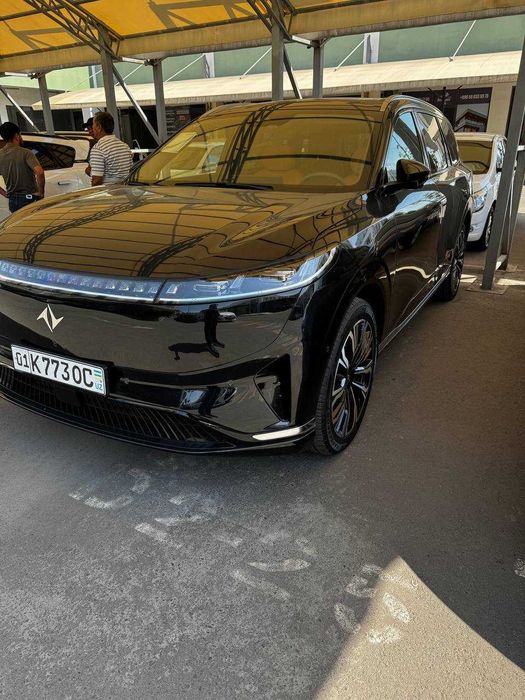 2025 Electr Dongfeng 008 restyling