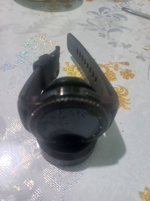 Продам Samsung GEAR S3 FRONTIER