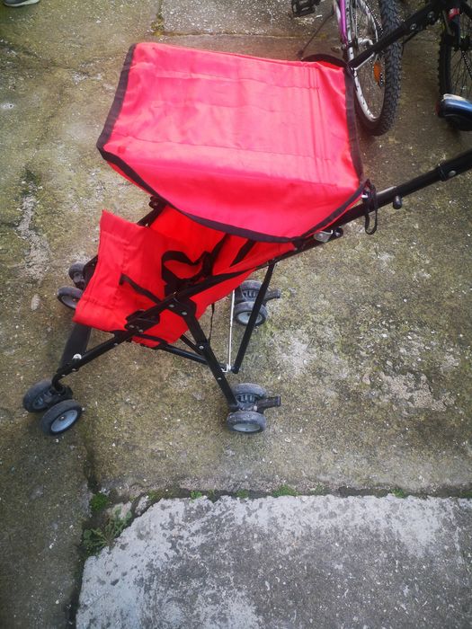 Лятна количка,лека и удобна