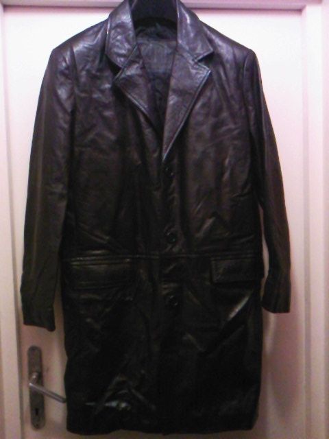 Haina piele neagra barbati marca KIT, The Natural Choice, Anglia