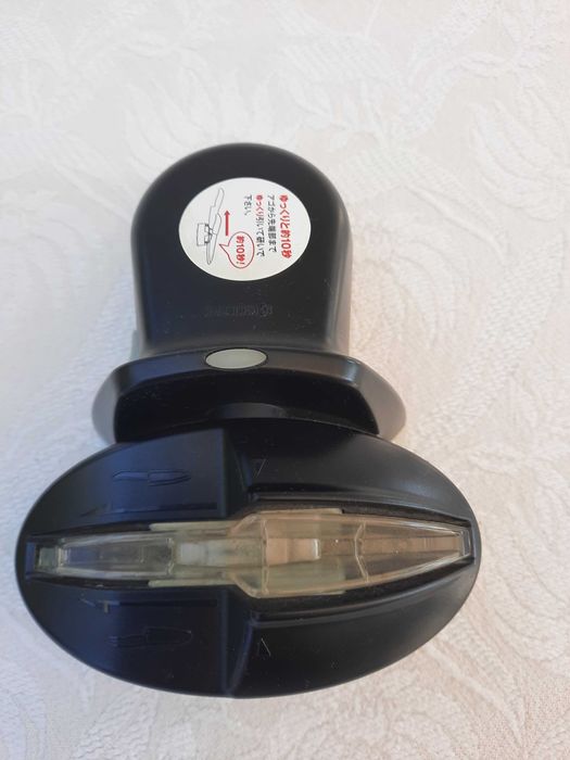 Електрическо точило за керамични и стоманени ножове Kyocera DS-50