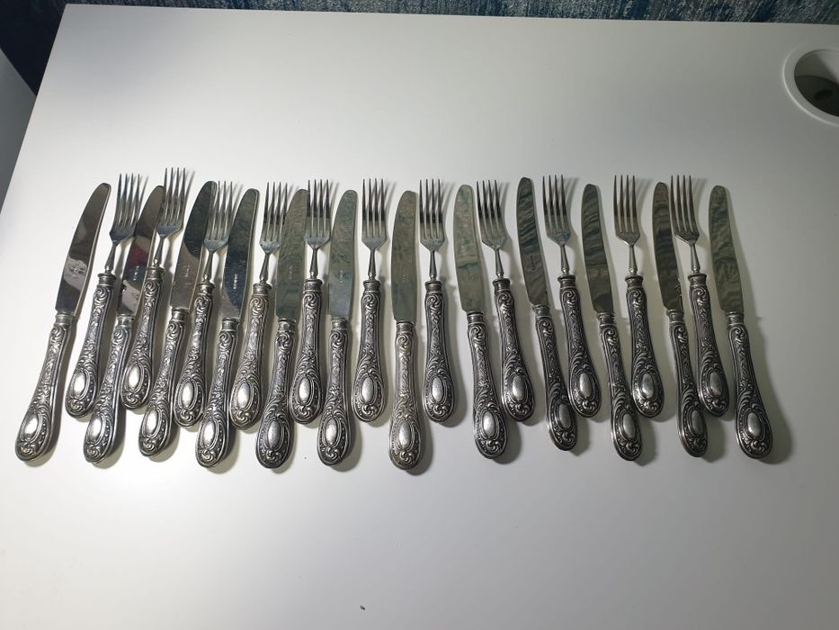 Set Solingen 36 de cutite si furculițe