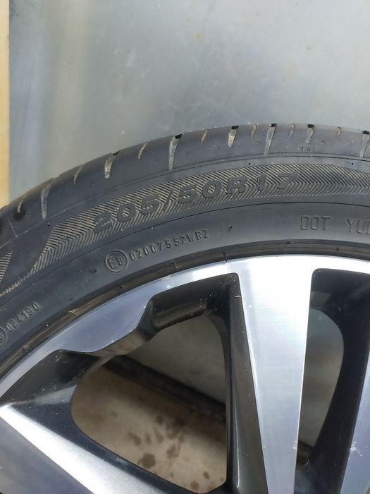 Продам комплект дисков с шинами