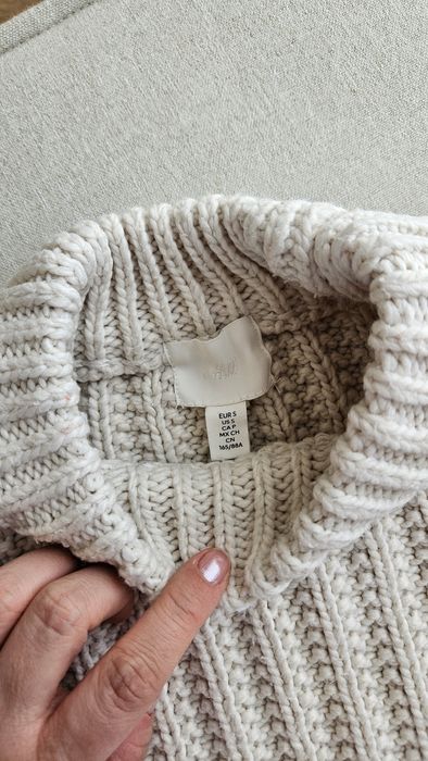 H&M пуловер с ресни, размер S-M