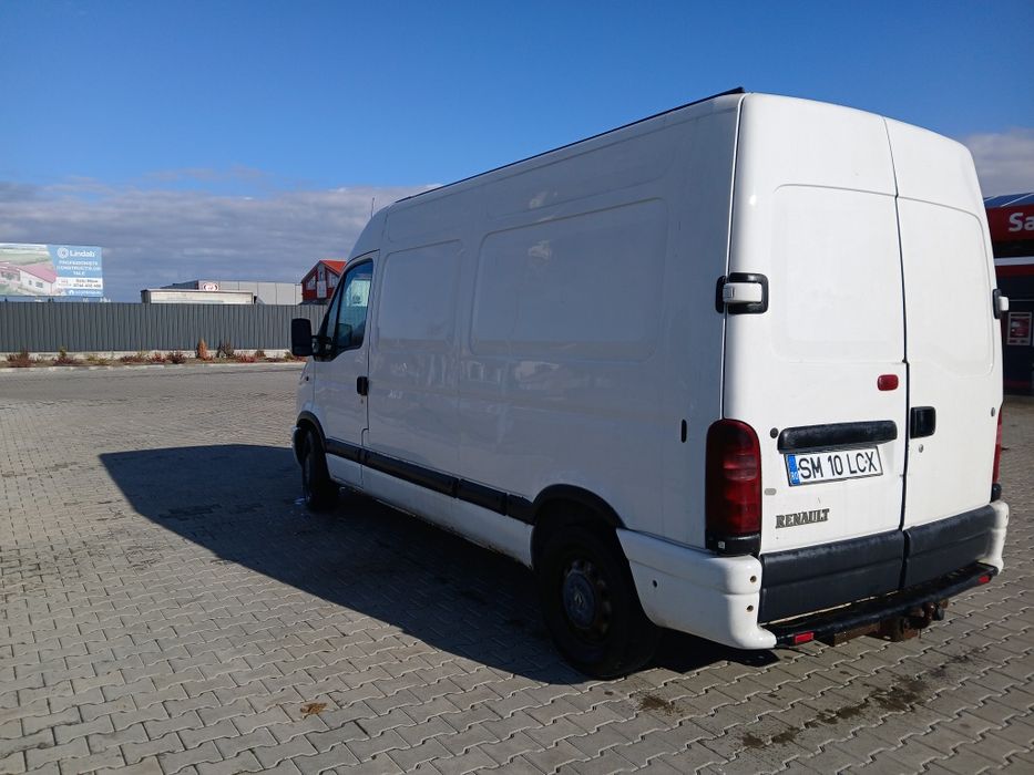 Vând Renault Master