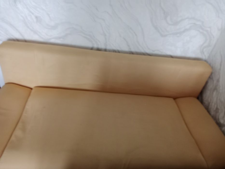 Диван б,у, дешёвый почти новый