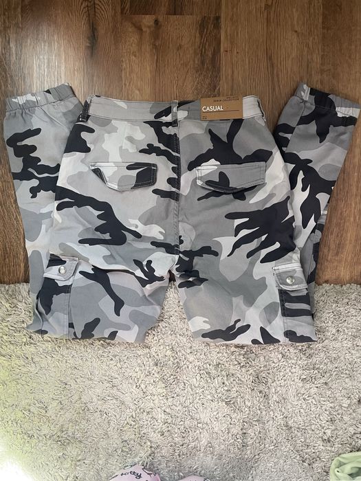 Сиви карго панталони на Casual