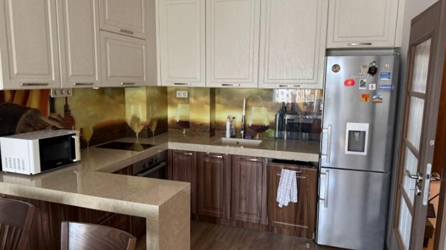 Дава се под наем Тристаен апартамент в София, Зона Б-19 - 92 кв.м за 870 € - Снимка #2