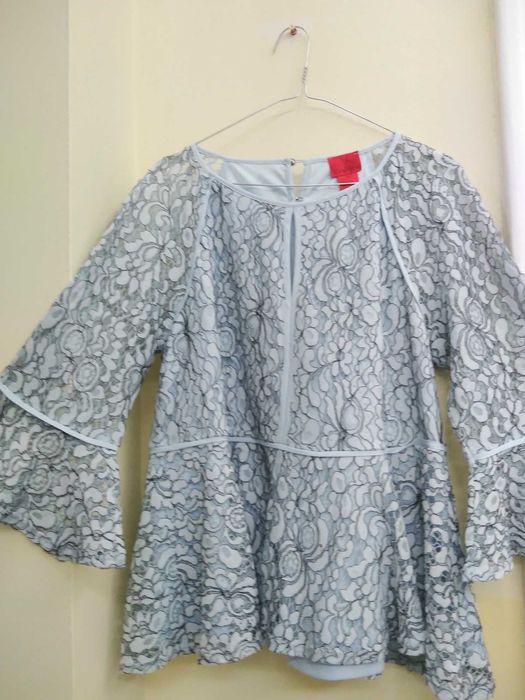 Bluza moderna bleo din dantela
