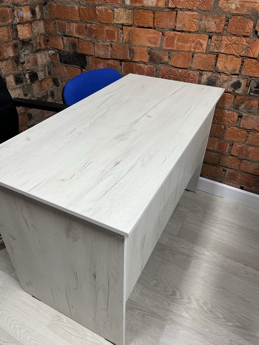 Продам парты стулья